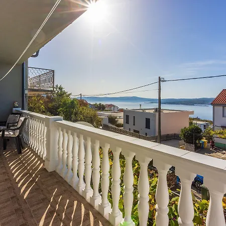 Helles Mit Meerblick, Espressomaschine, Grillbereich, Waschmaschine 公寓 茨里克韦尼察