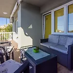Appartement Helles Mit Meerblick, Espressomaschine, Grillbereich, Waschmaschine *