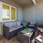 Helles Mit Meerblick, Espressomaschine, Grillbereich, Waschmaschine Appartement Crikvenica