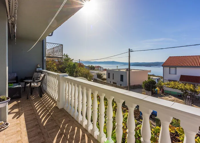 Helles Mit Meerblick, Espressomaschine, Grillbereich, Waschmaschine アパート ツリクヴェニツァ